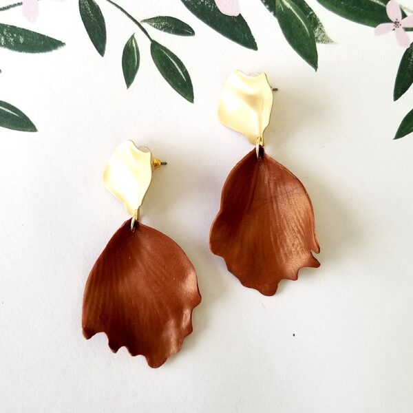 Brow Hibiscus Stud Earrings
