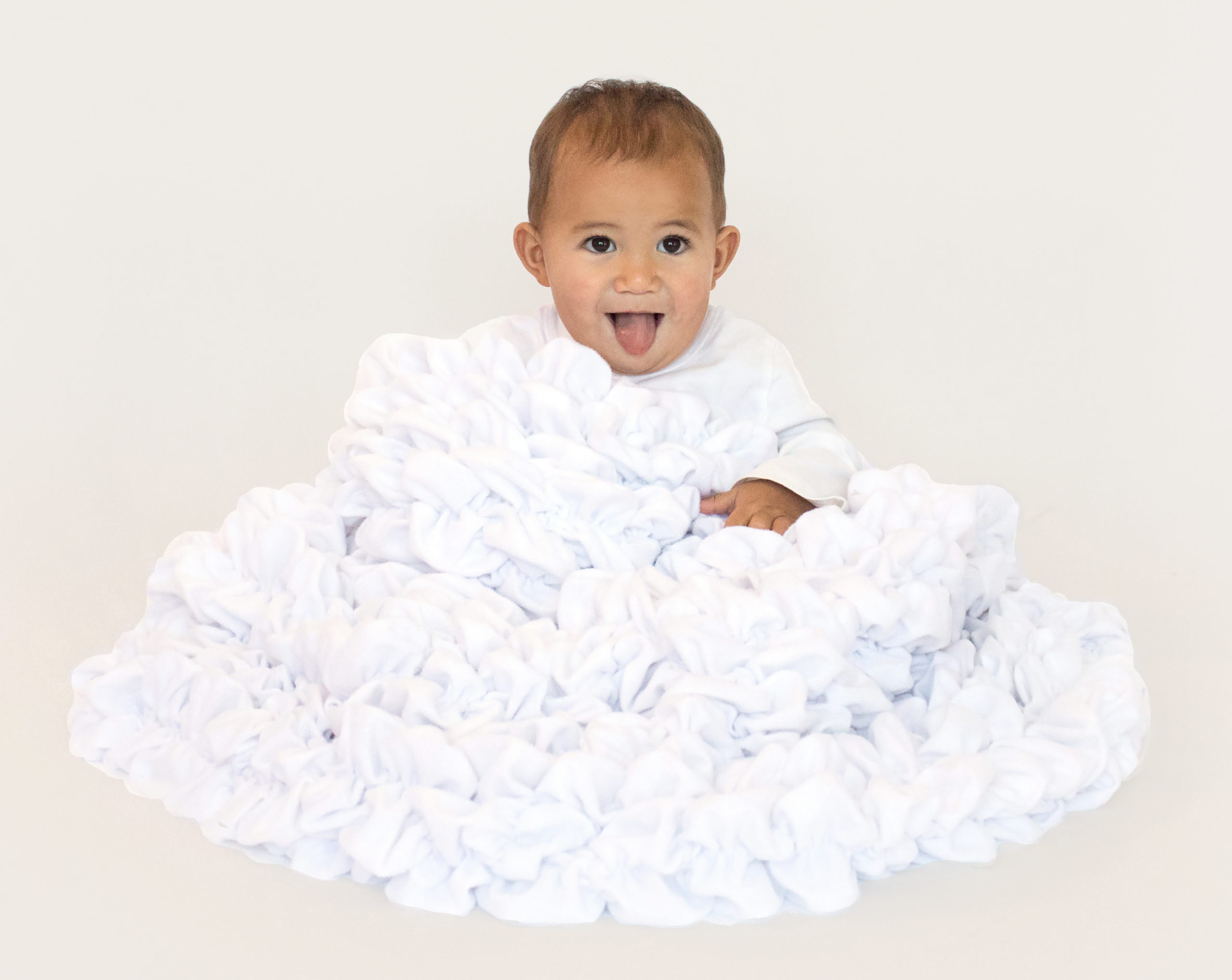 White Baby Blanket Crib